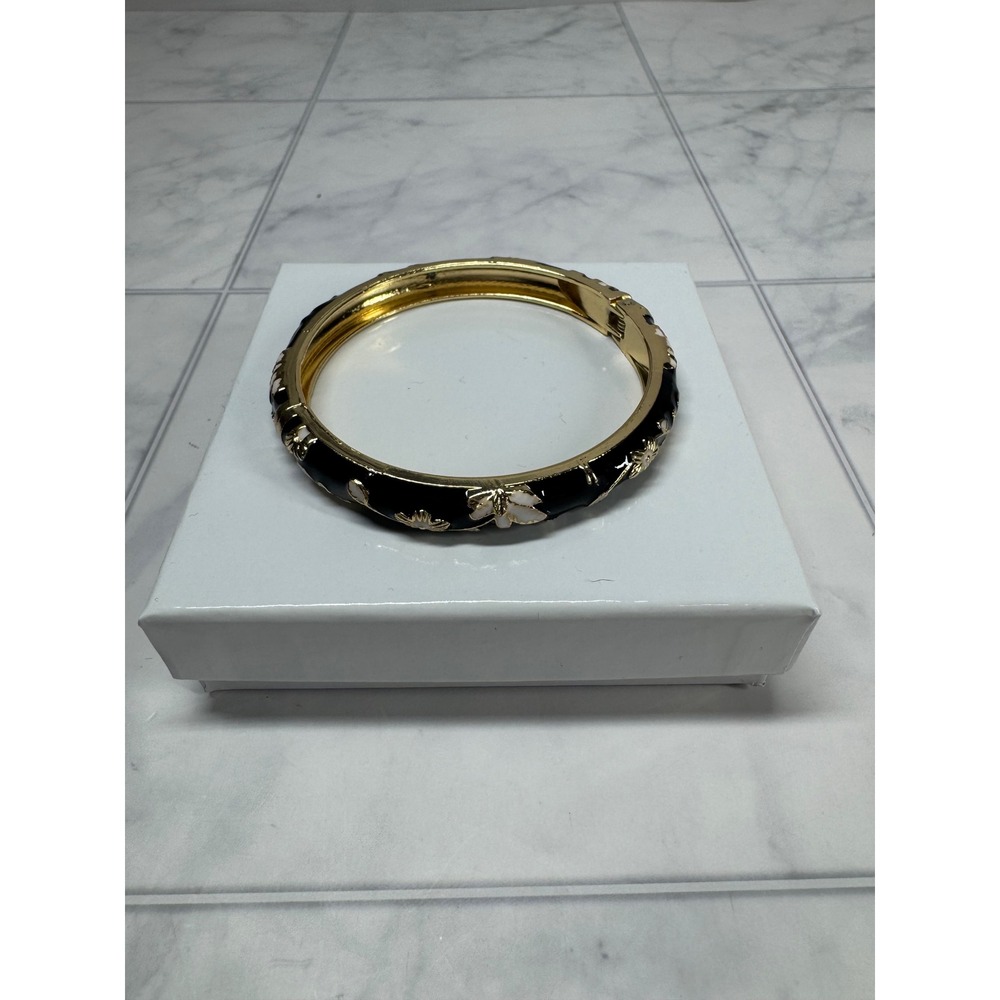 Black and White Enamel Floral Hinged Bangle Bracelet Gold Tone New In Box